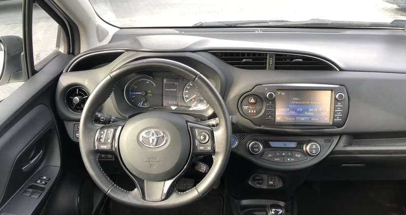 Toyota Yaris cena 62900 przebieg: 83376, rok produkcji 2018 z Lubraniec małe 172